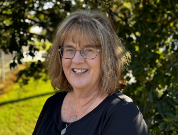Profile photo of Julie Lawrence